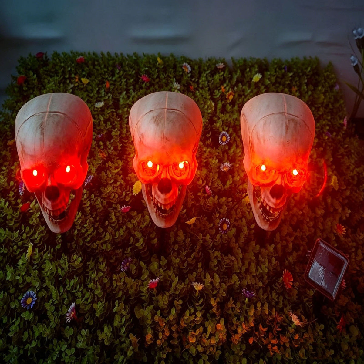Halloween Lighted Skeleton Decor Outdoor, Solar-Powered Stake Light Realistic Scary Graveyard Bone Hands & Arms with LEDs, IP65 Waterproof for Lawn Garden Yard Party, Purple & Green