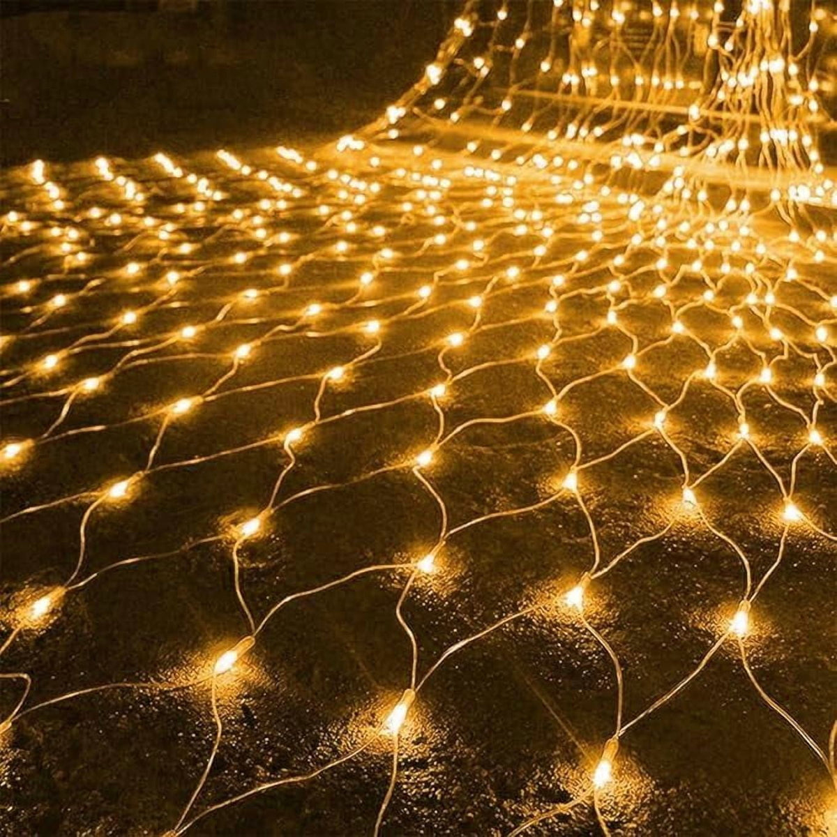 Garden Net Lights Battery Operated, 4mx6m 672LEDMesh Fairy String Lights Fairy Net Lights 8 Modes Waterproof Net Mesh String Lights for Garden Balcony Decor