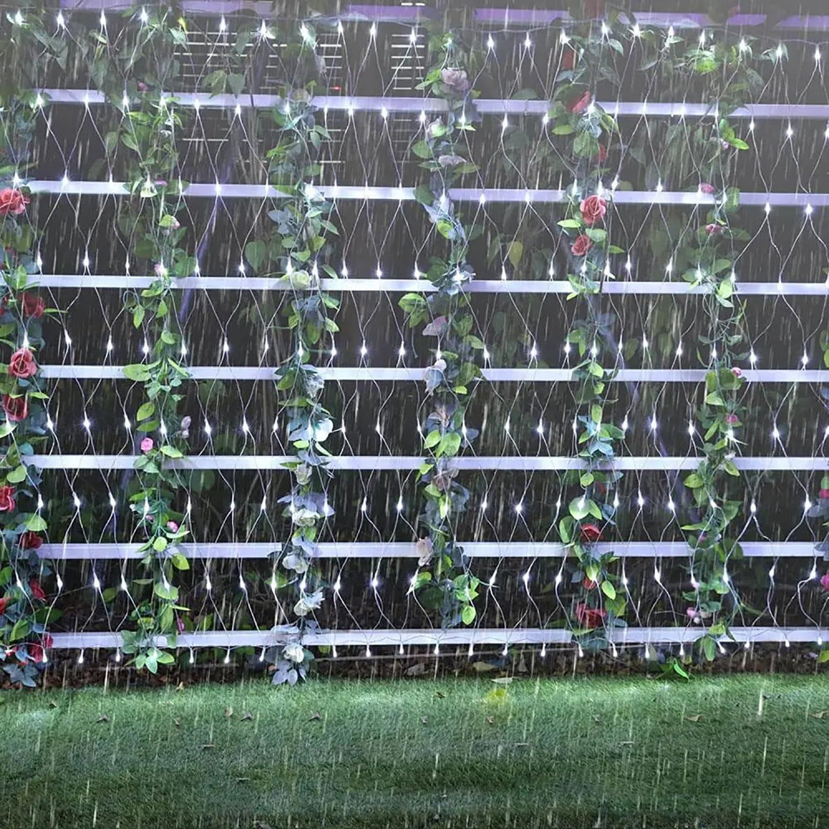 Garden Net Lights- Battery Operated 672 LED Waterproof Net Mesh Lights with 8 Modes- 6x4M Fairy String Lights for Outdoor Indoor Christmas Tree- Bush- Backyard- Garden- Party Décor.